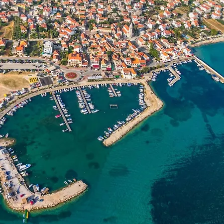 別荘 Holiday House In With Air Conditioning, Wifi, Washing Machine, Dishwasher 5016-1 *