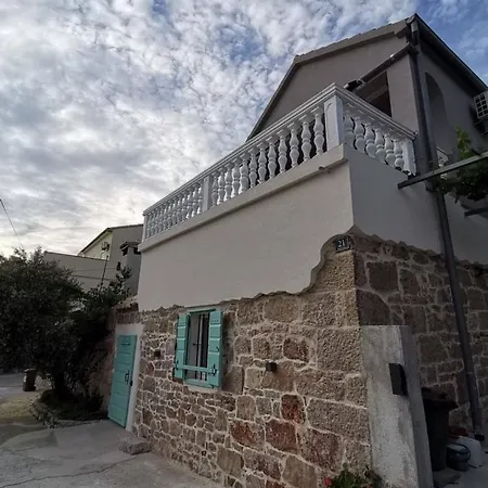 別荘 Holiday House In With Air Conditioning, Wifi, Washing Machine, Dishwasher 5016-1 Pakoštane