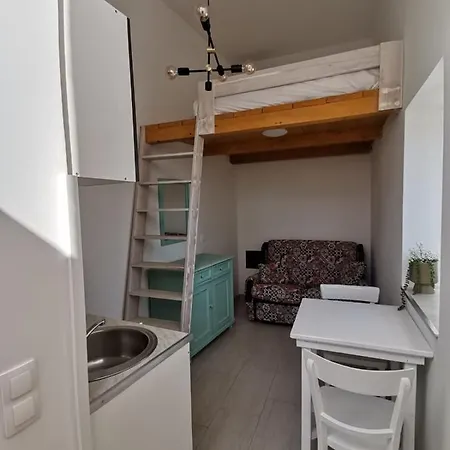 펜션 Holiday House In With Air Conditioning, Wifi, Washing Machine, Dishwasher 5016-1 *